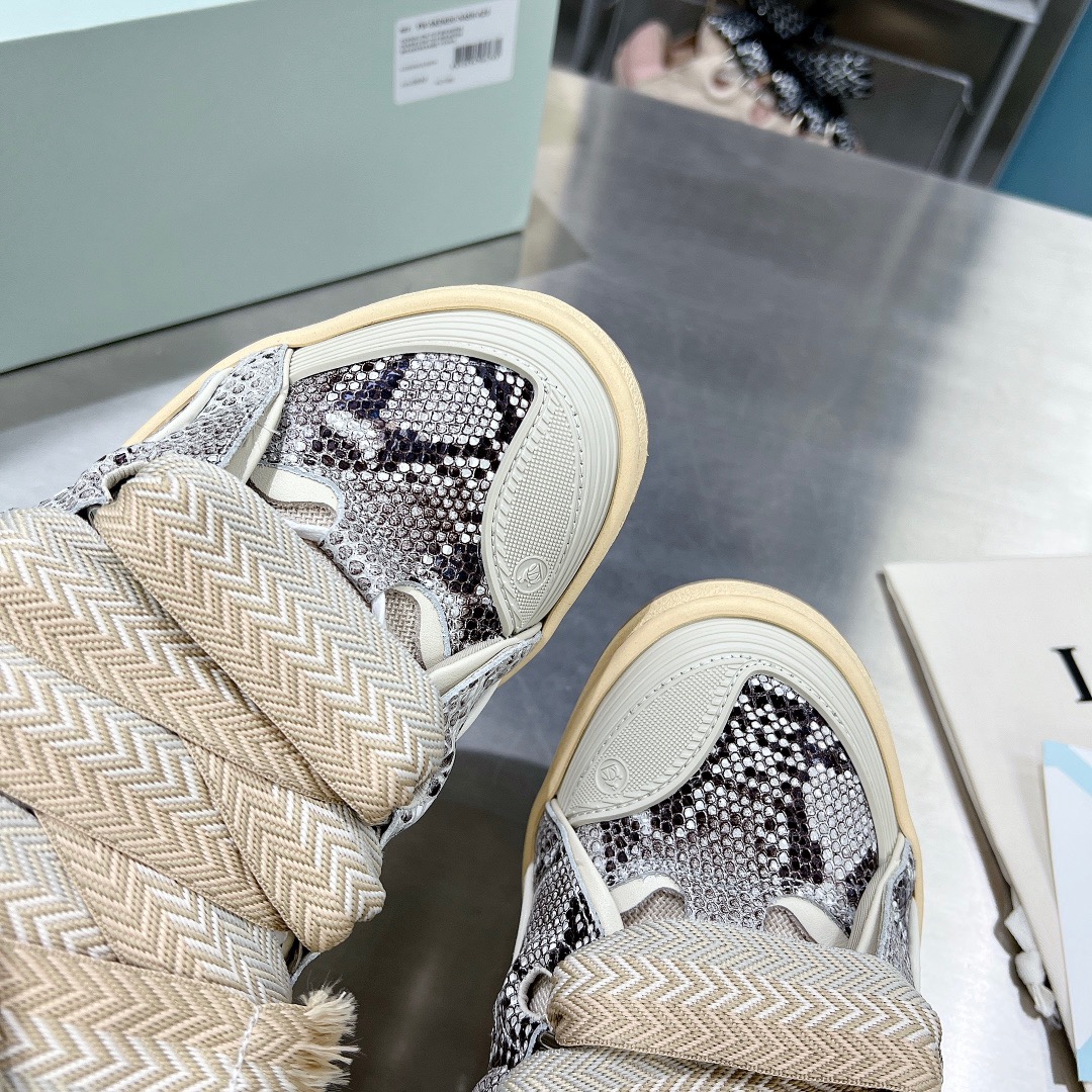 Lanvon Leather Curb 7