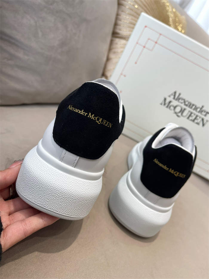 ale*d*r M*Q*en oversized