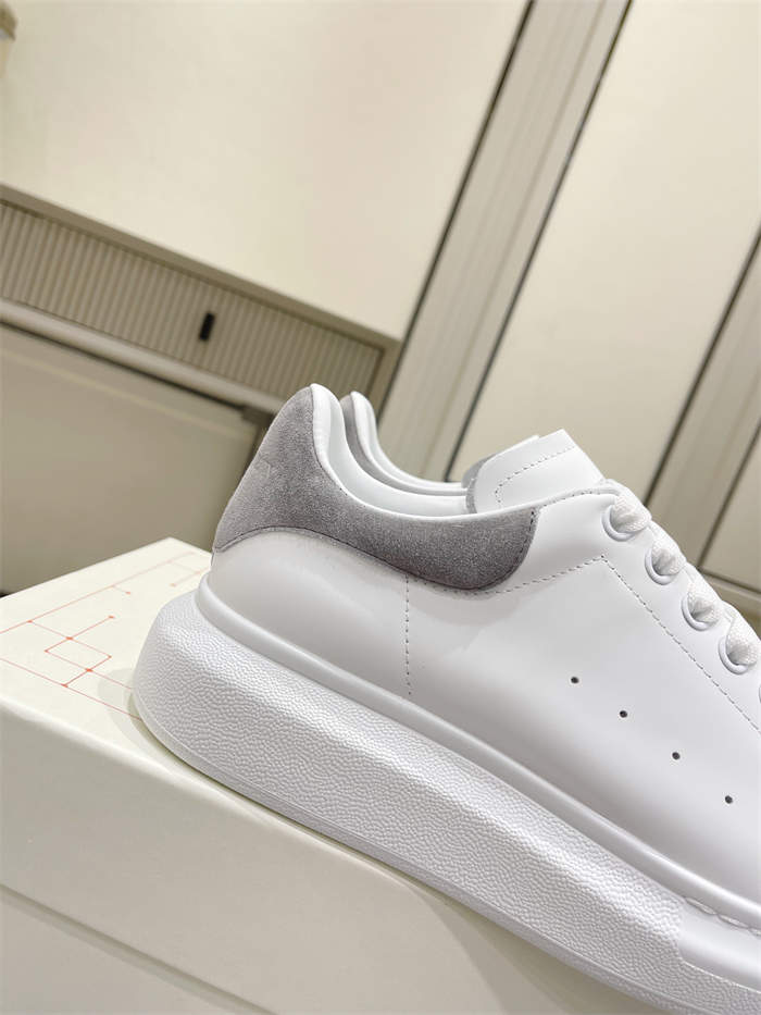 ale*d*r M*Q*en oversized