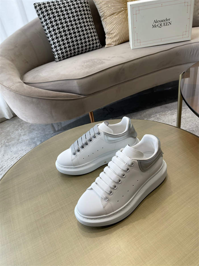 ale*d*r M*Q*en oversized