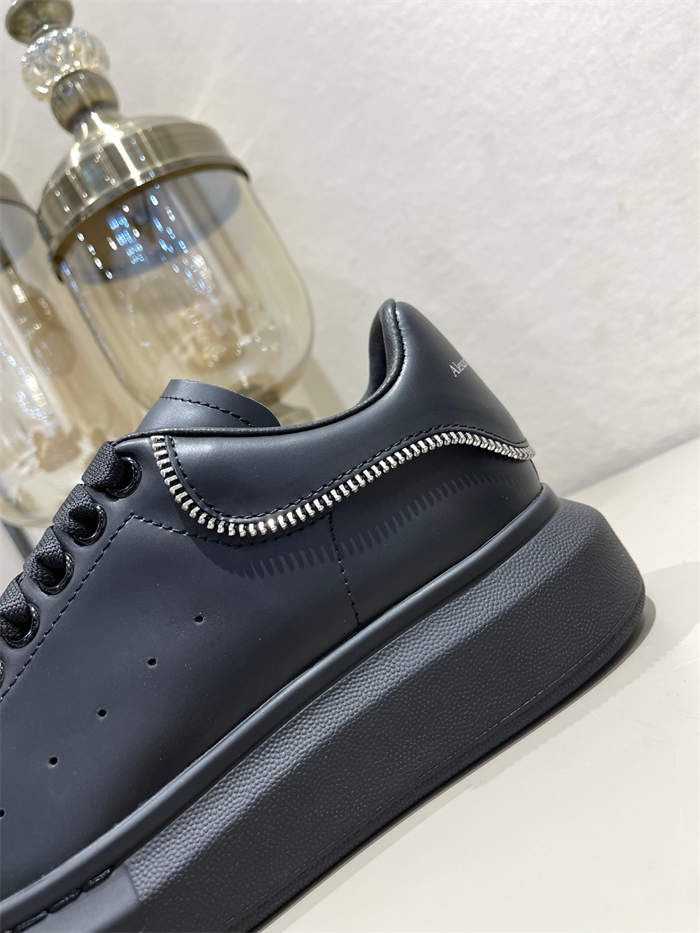 ale*d*r M*Q*en oversized