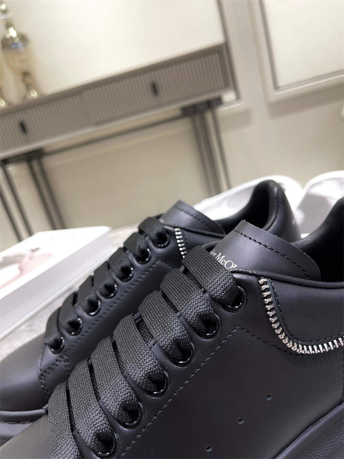 ale*d*r M*Q*en oversized