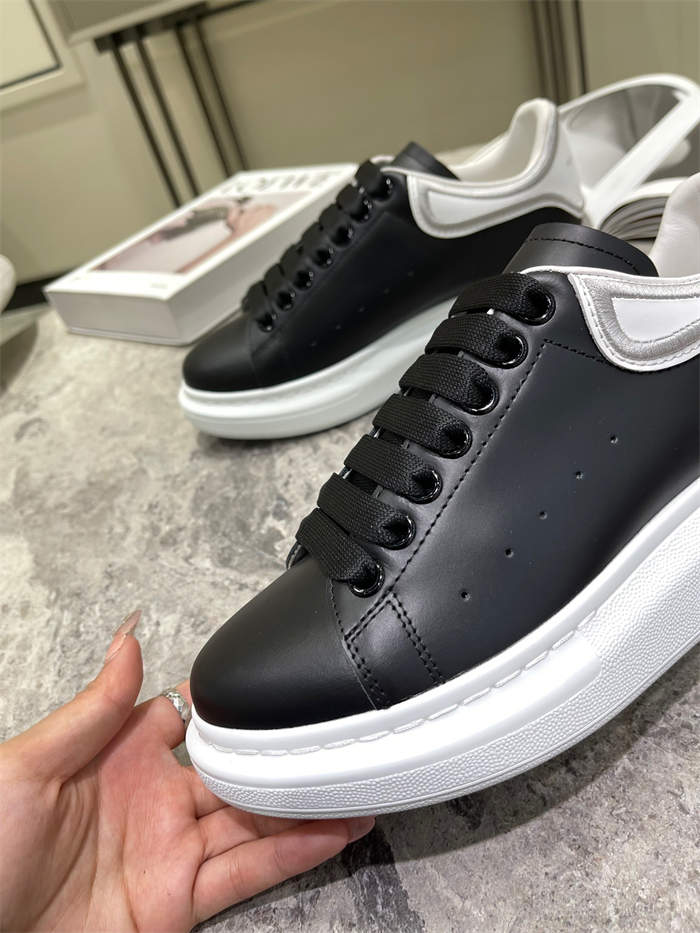 ale*d*r M*Q*en oversized