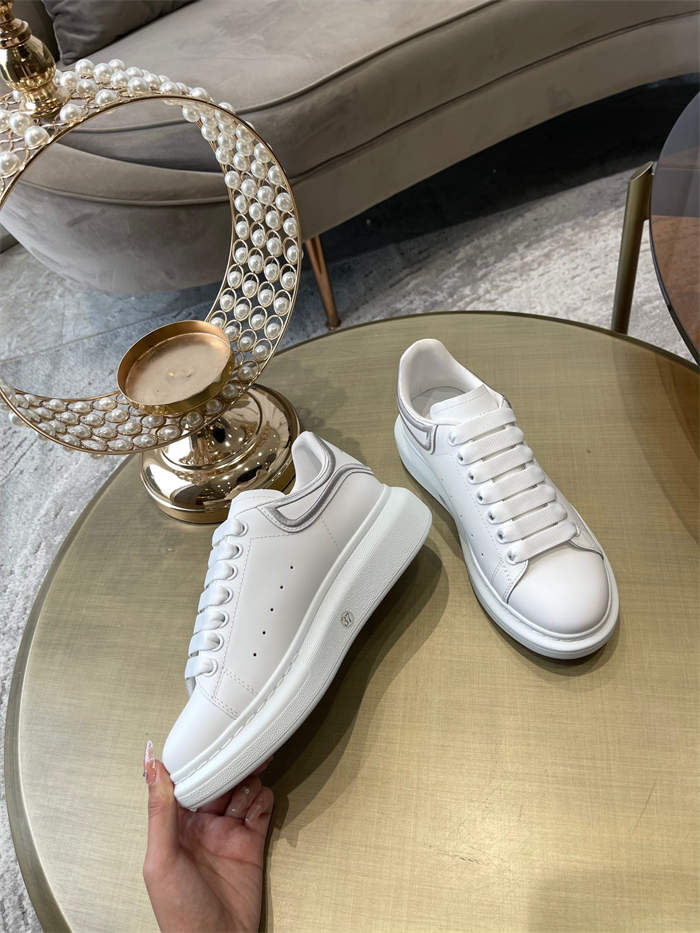 ale*d*r M*Q*en oversized