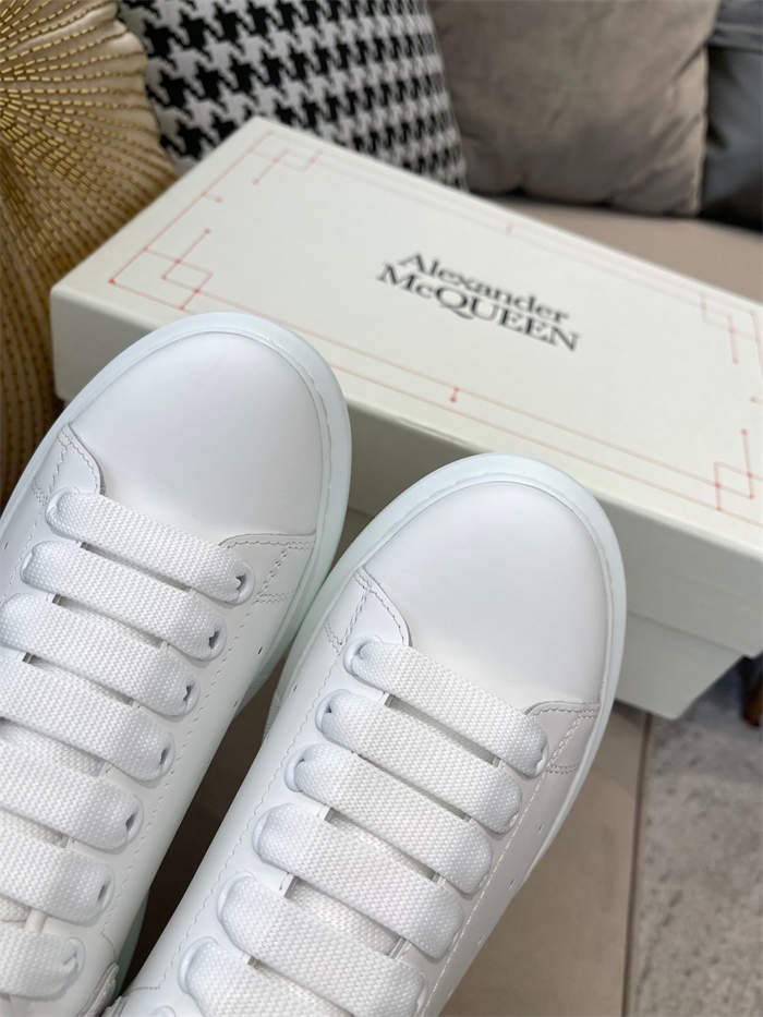 ale*d*r M*Q*en oversized