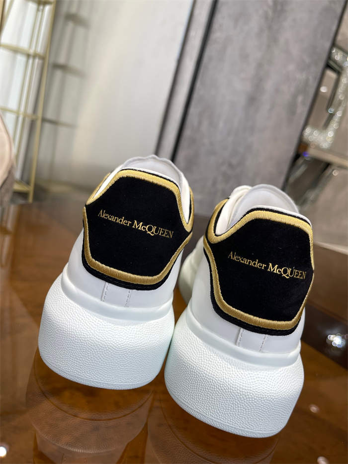 ale*d*r M*Q*en oversized