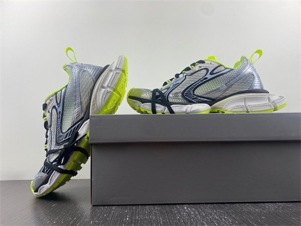 IAGA -PHANTOM SNEAKER