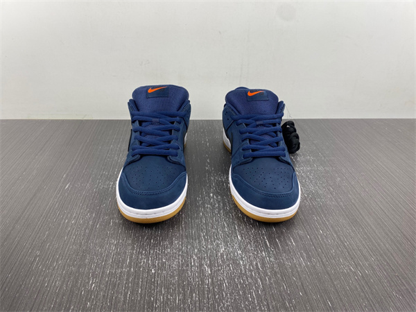 Nike SB Dunk Low Navy Black Gum