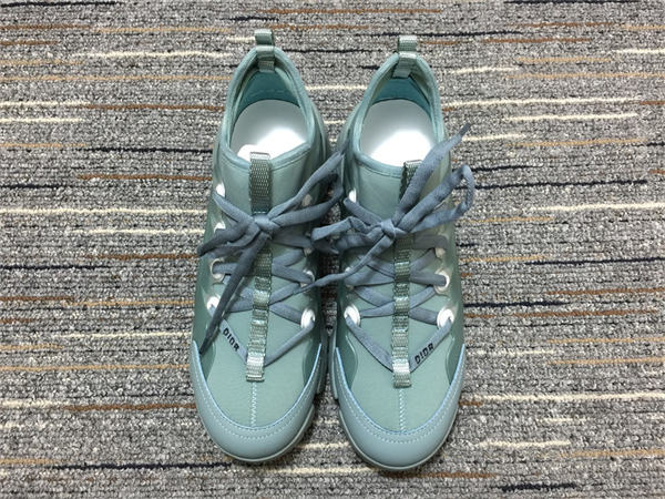 DR Sneakers