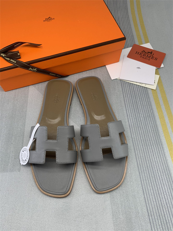 H Slipper