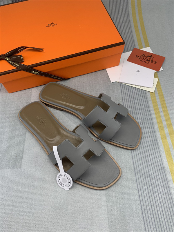 H Slipper