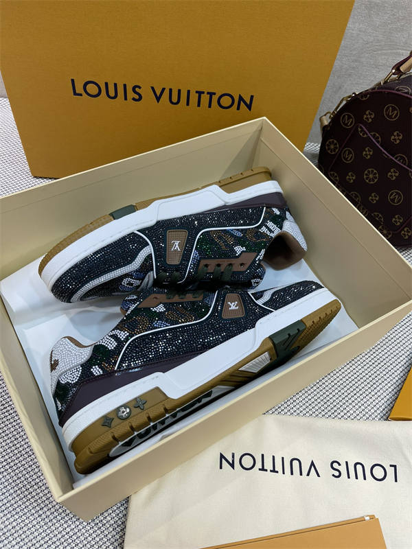 LV143