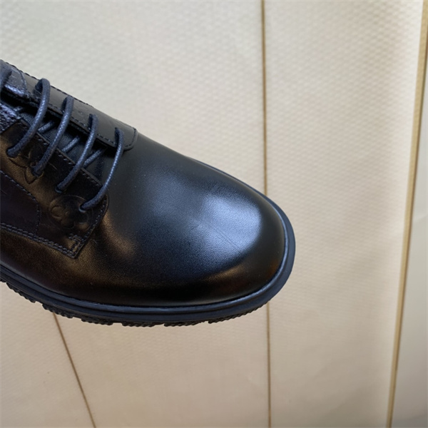 Lv Loafer 005