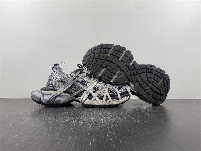 Ba*len*cia*ga phantom sneaker 778698 w3xll 2097