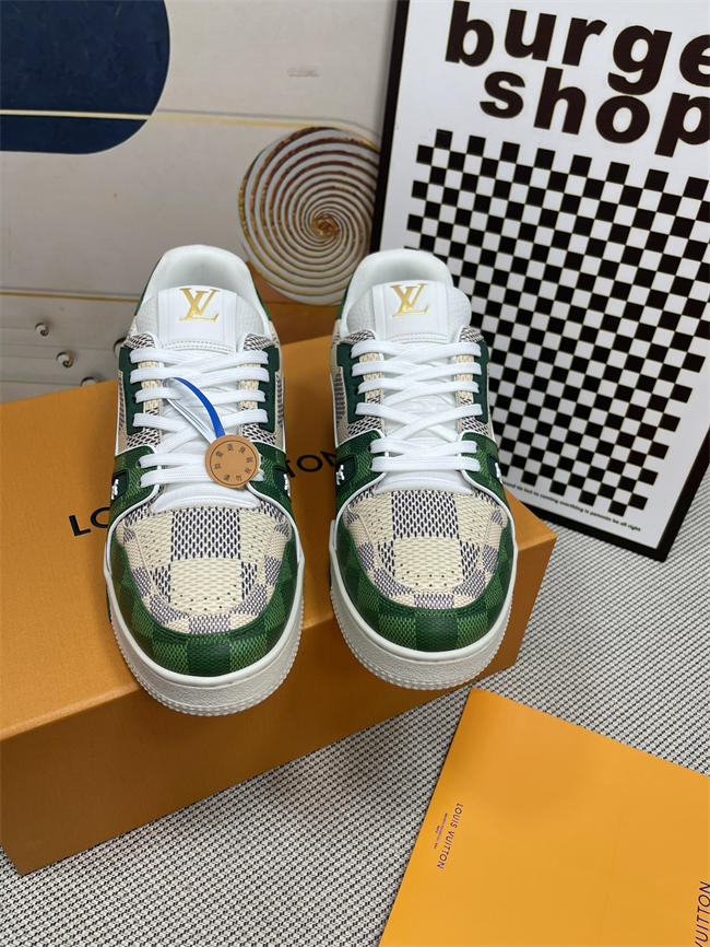 Lv Trainer Sneaker 27