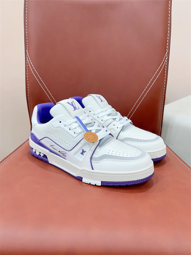 Lv Trainer Sneaker 43