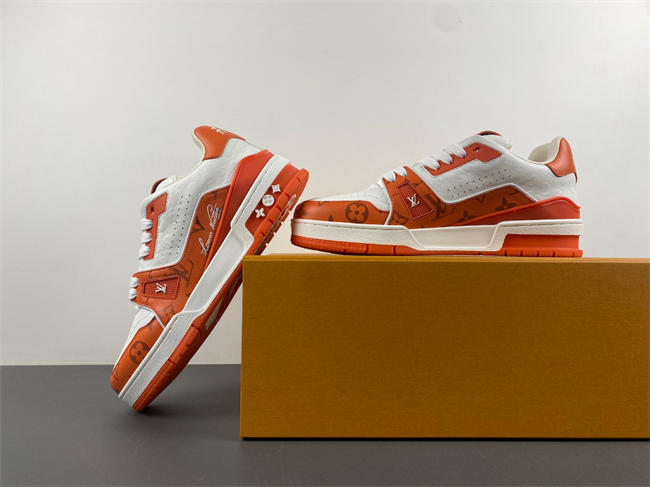 l**is V*t*n lv trainer 15