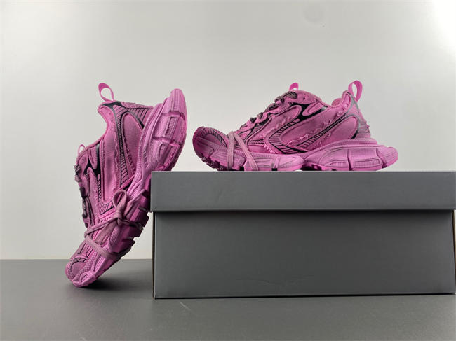 十IAGA -PHANTOM SNEAKER  734731 W3XDC 5000