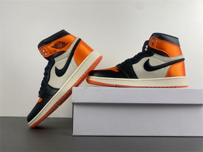 Air Jordan 1 Satin “Shattered Backboard”  AV3725-010