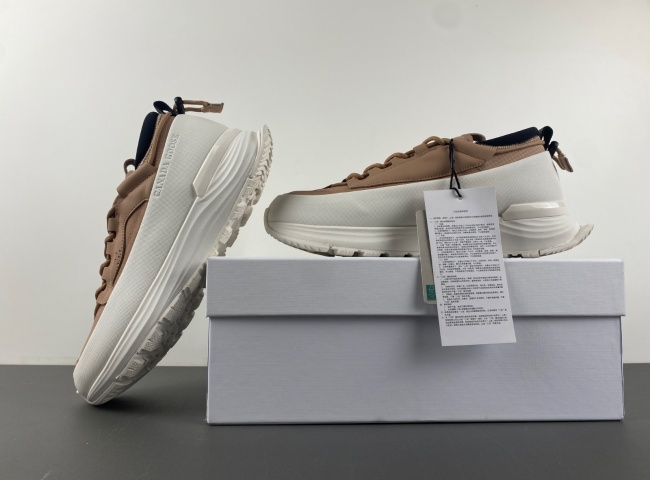 （Can*a Go*e）glacier trai. 7785m