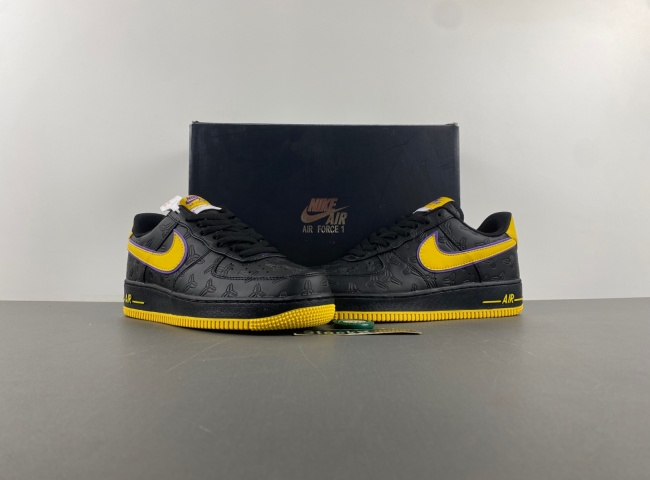 Kobe Bryant x Nike Air Force 1 Low HV5122-001
