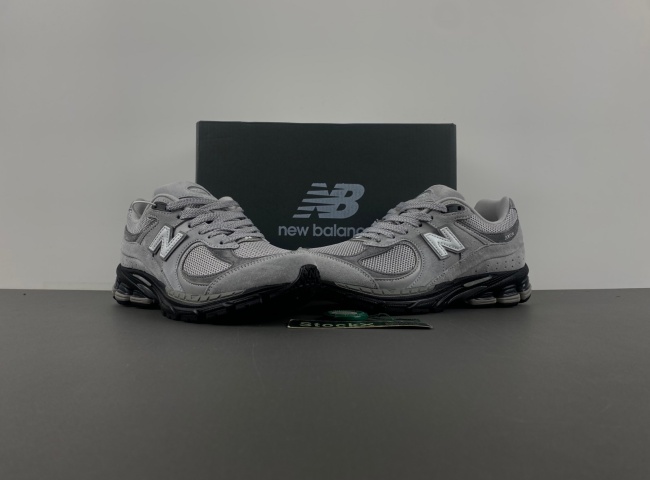 new balance NB M2002RC1 M2002RC1