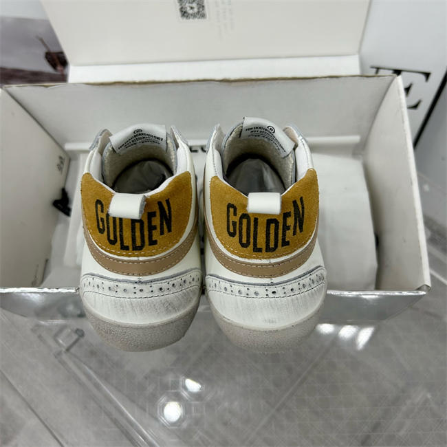 Golden Goose Sneaker
