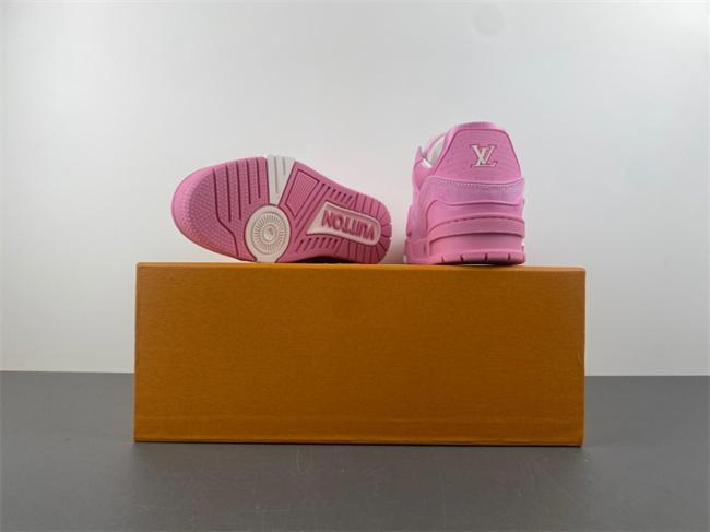 l0*is V*t0n lv trainer