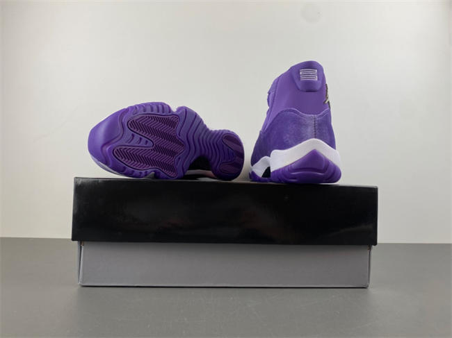 Air Jordan 11 CT8012-555