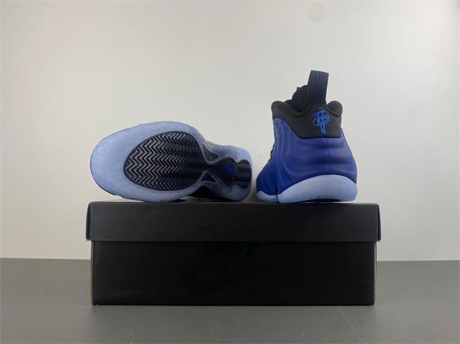 Nike Air Foamposite One “Deep Royal” HJ5195-400