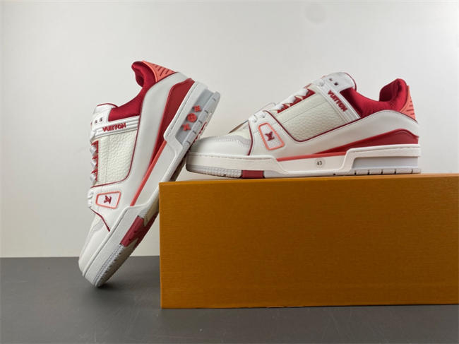 l0*is V*t0n lv trainer