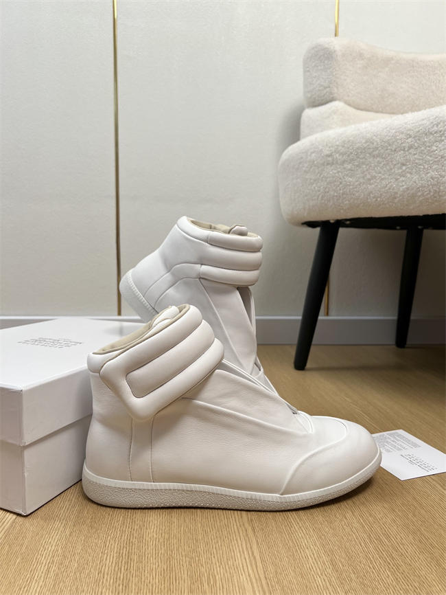 ma*s*n martin Ma*i*la sneaker