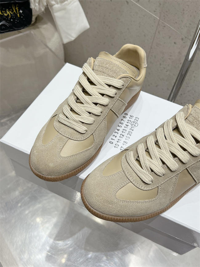 ma*s*n martin Ma*i*la sneaker