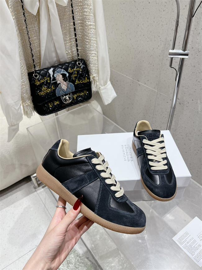 ma*s*n martin Ma*i*la sneaker