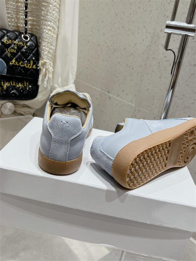 ma*s*n martin Ma*i*la sneaker