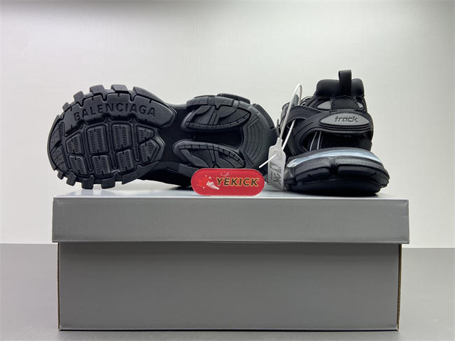 BLCG TRACK SNEAKER WITH LED