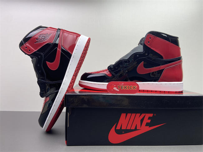Air Jordan 1 Retro High OG Patent Bred 555088-063