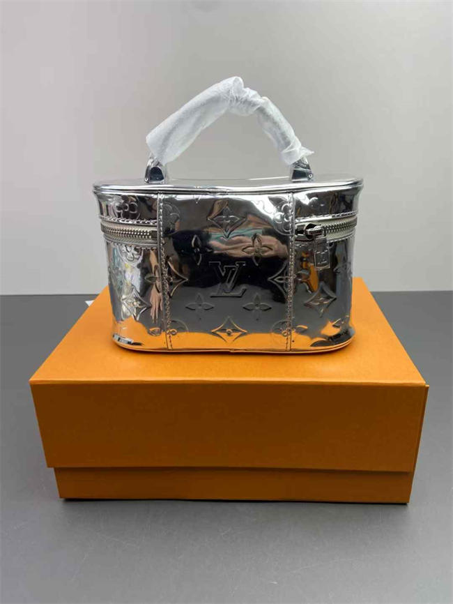 LV BAG