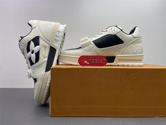 l0vis Vvtt0n lv trainer