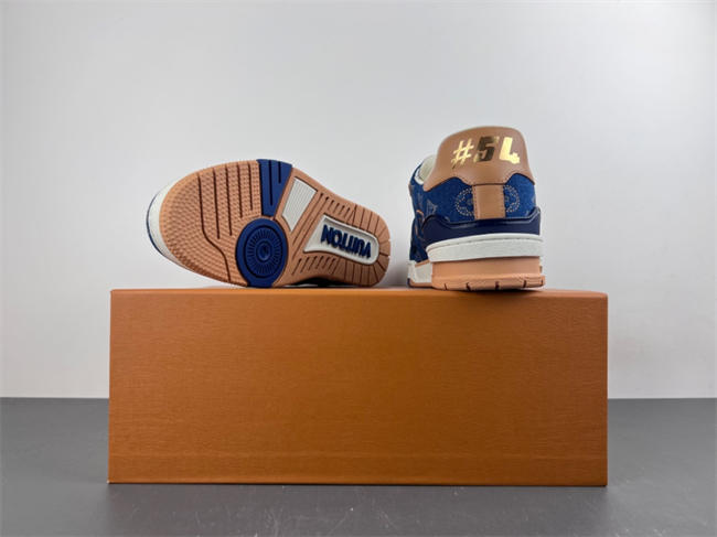 l0vis Vvtt0n lv trainer