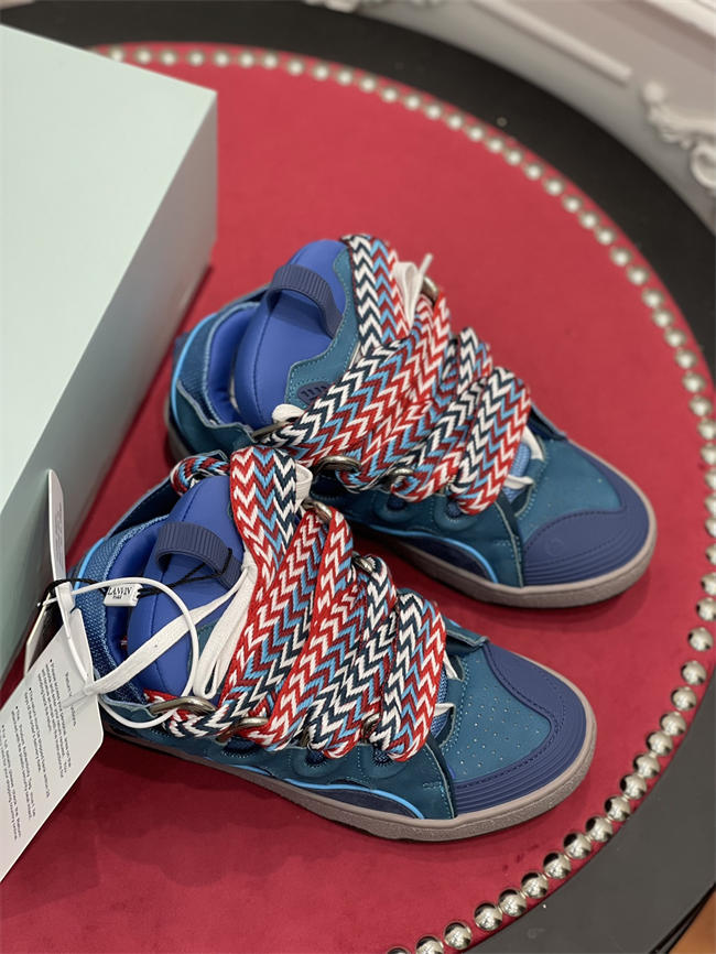 Lanu1n curb sneaker