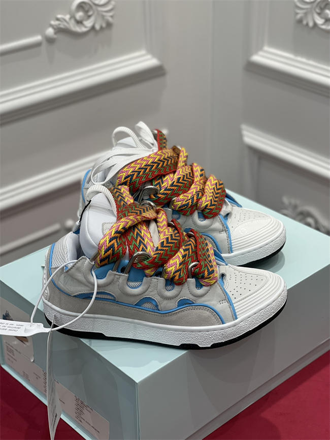 Lanu1n curb sneaker