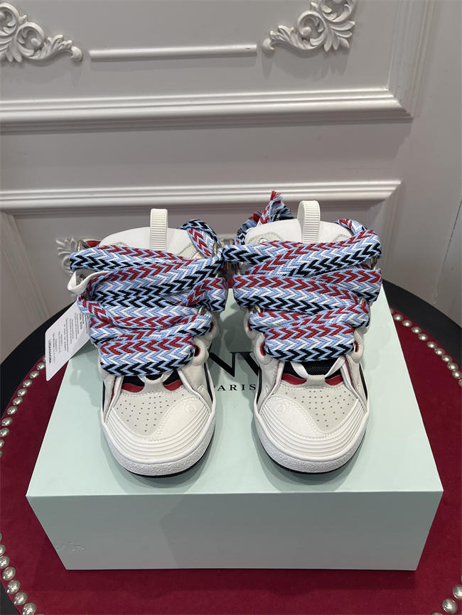 Lanu1n curb sneaker