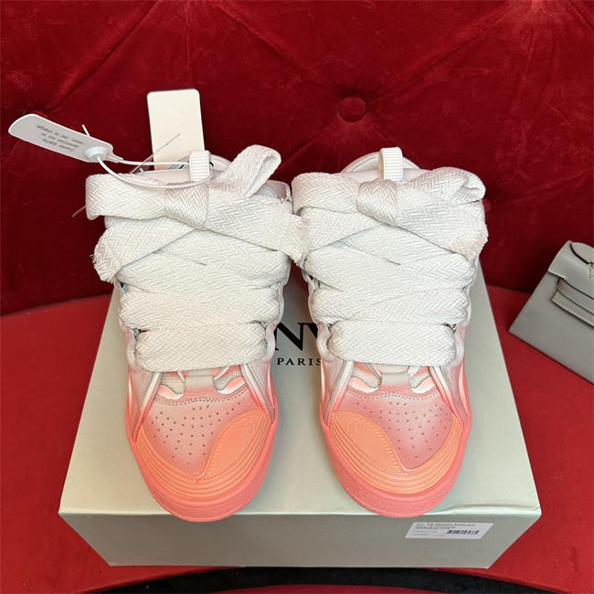 Lanu1n curb sneaker