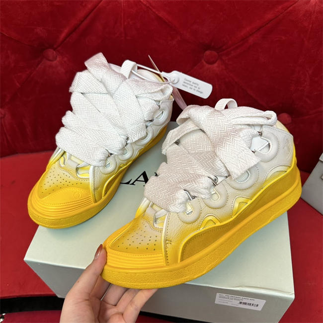 Lanu1n curb sneaker