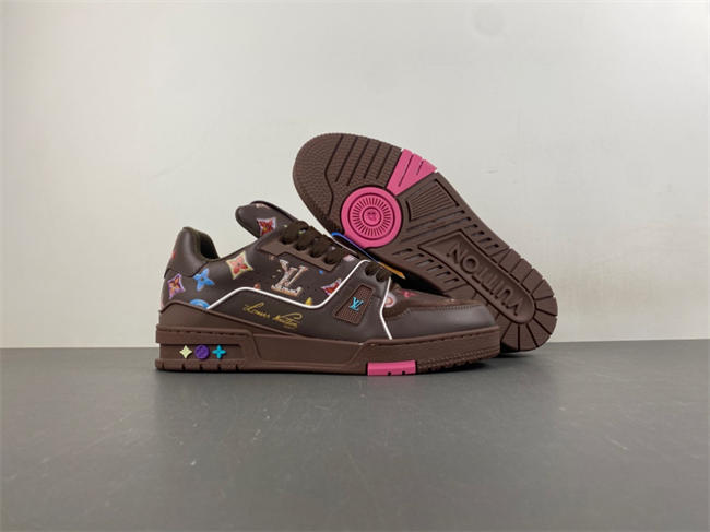l0vis Vvtt0n lv trainer