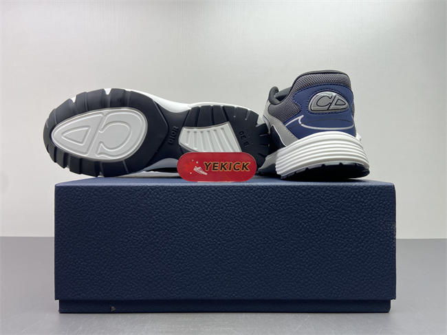 D10r b30 sneaker