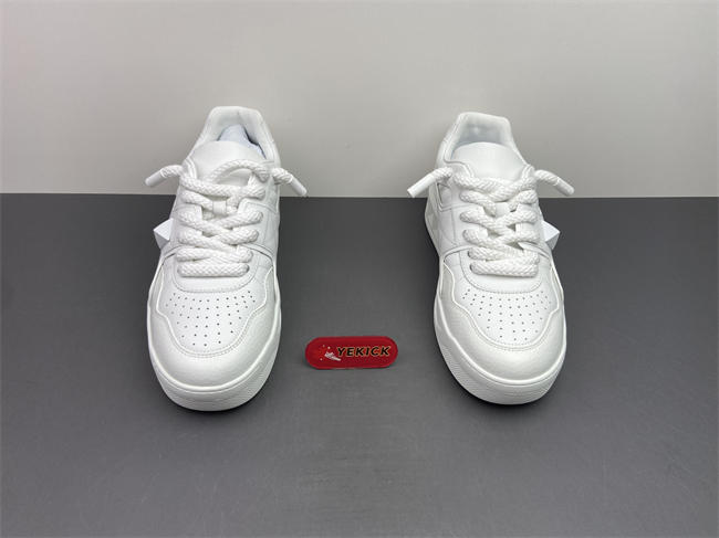 Va1e*ntin0 sneakers