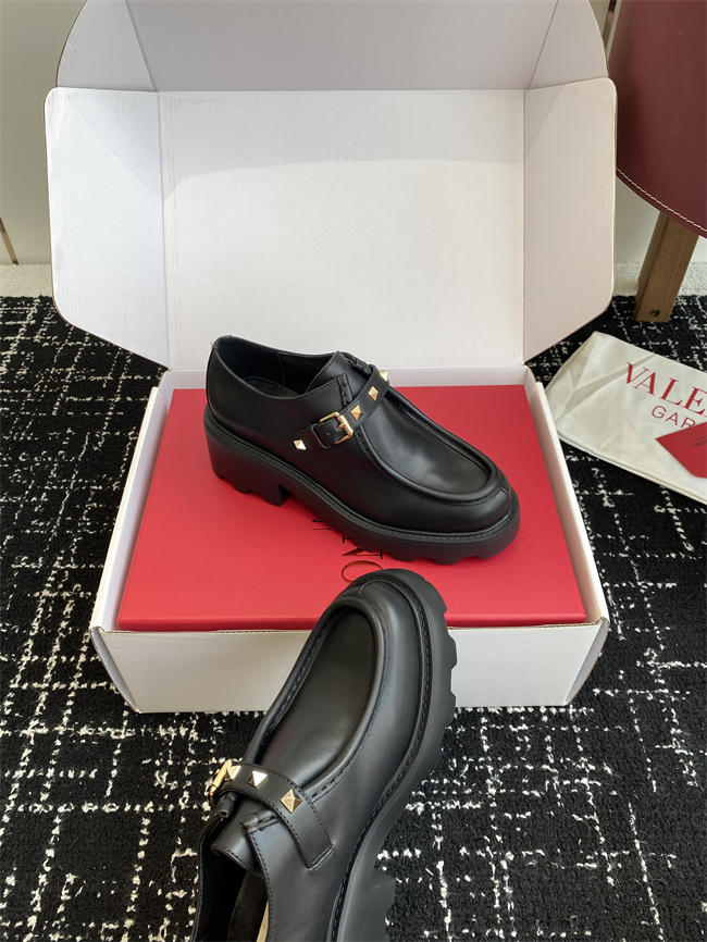 Va1e*ntin0 loafer