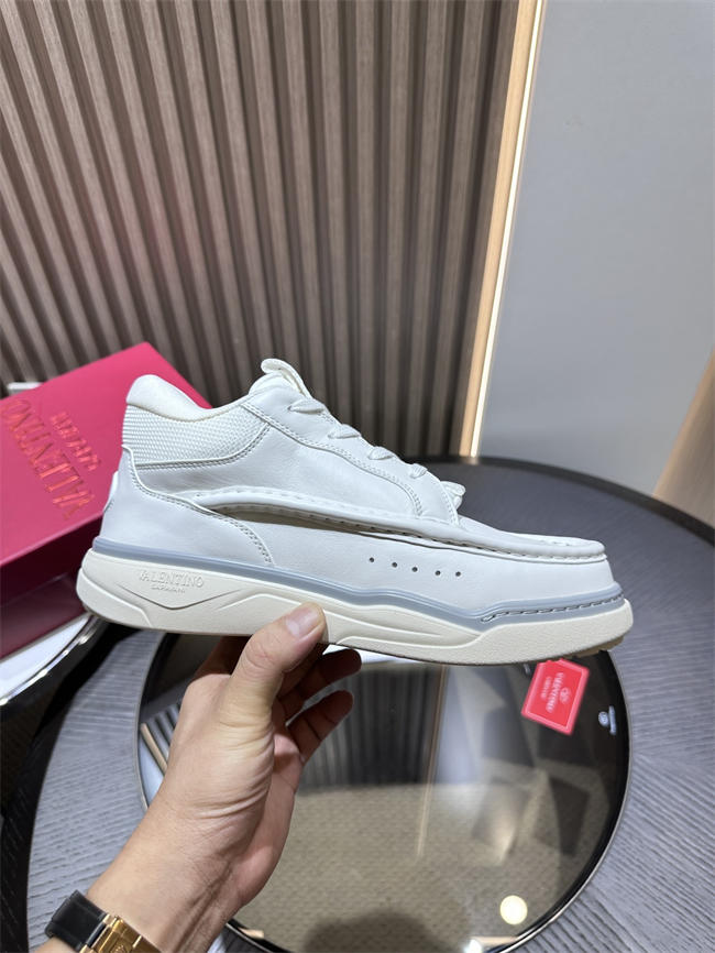 Va1e*ntin0 sneakers